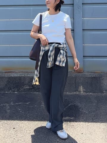 定番の「白T」大人はこう着て♡シンプルなのに上品キレイめ！Tシャツコーデ5style