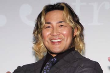 棚橋弘至も「レべチ」と驚愕　筋肉タレントの腕が「足と見分けつかない」「どーなってんの」