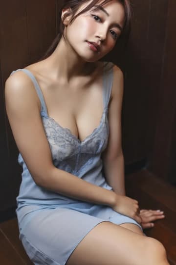 黒木ひかり、ベビードール姿で美谷間あらわ「週刊プレイボーイ」アザーカット3点公開
