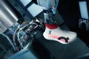 スポーツブランド「On」が銀座に旗艦店をオープン！最新テクノロジー「LightSpray™」を公開する期間限定スペース「On Labs Tokyo」も開催