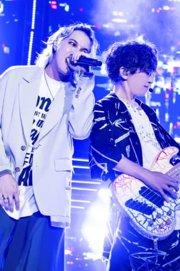【ライヴレポート】tetsuya(L’Arc-en-Ciel)率いるLike-an-Angel、ジャカルタ上陸「Terima kasih！」
