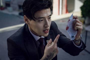 戦慄のデジタルスリラーの傑作『殺人配信』、予告映像＆核心に迫るカン・ハヌルを写した新場面写真を解禁！