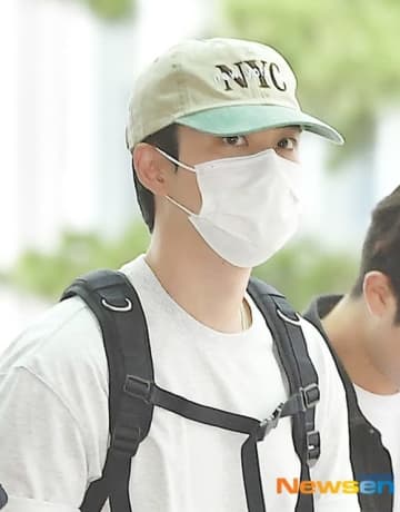 【PHOTO】EXO ディオ、アジアツアーのためマレーシアへ出国（動画あり）