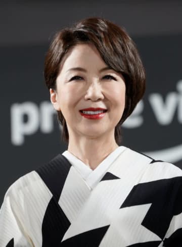伊藤蘭「母はずっと…」結婚した娘・趣里に一言→「心配でしたね」「胸がいっぱいに…」2ショットに反響