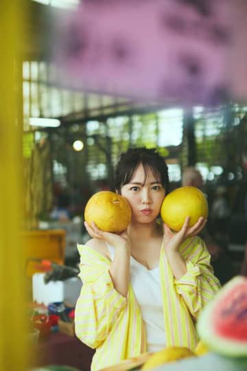 磯山さやか写真集「25周年記念作」大人の美と可愛さを凝縮