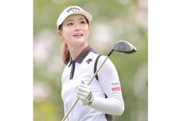 新人ながら契約スポンサー9社→10社に　青木香奈子、自己ベスト69で7位浮上、11戦ぶり予選通過