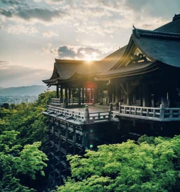 「歩くのも大変」それでも日本一に。清水寺が2025年トラベラーズチョイスに選ばれた本当の魅力が口コミで判明！