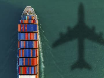 「米国への配送」が日本のみならず世界各国で相次ぎ停止　一体何が起こっているのか