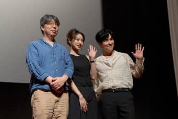 神話 ドンワン＆ファン・スンオンら、観客の語学力に驚き？ロケ当時の裏話も…映画「沖縄ブルーノート」来日イベントに登場