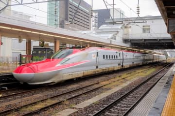 秋田新幹線「こまち」のおすすめの座席は？車内はどうなっているの？などの疑問を鉄道ジャーナリストが解決します