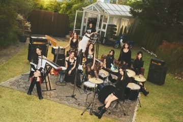【プレゼント】TWICE「ENEMY」オリジナルトラベルポーチセットを5名様に！応募はフォロー＆リポスト