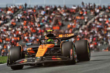 シーズン後半戦がスタート、マクラーレン勢が首位発進。中団勢がトップ10の半数占める／F1オランダGP FP1