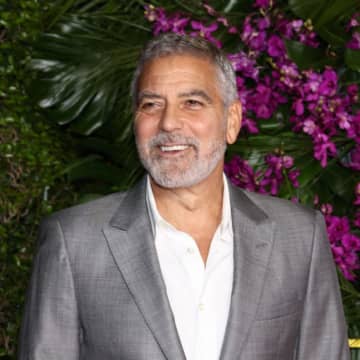 ジョージ・クルーニー、ベネチア国際映画祭初日に体調不良で早退