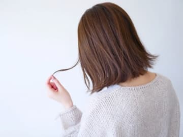美容師から「クセがなー」と髪質をディスられ続けた30代女性の憤り「癖毛で悪かったな！」
