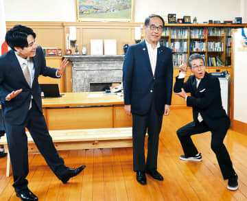 間寛平さん「血ぃ吸うたろか！」…埼玉県知事に披露　浦和のキャバレーで働いていた吉本新喜劇のGM、県庁を訪問　10月に公演、新喜劇出前ツアーをPR　富士見出身の若手も同行「たくさん楽しんで」