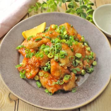 【鶏むね2キロが一瞬で消えます】「この味付けは、反則！」「もう米が止まらんのです」漬けて焼くだけの簡単おかずレシピ