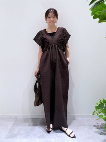 【グローバルワーク】秋っぽさを先取り「ブラウンコーデ」が参考になる