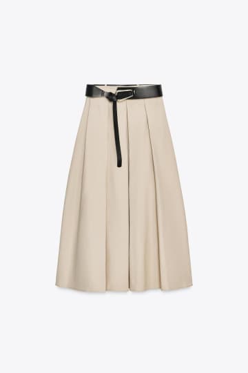 【ZARA】40・50代の上品見え！「ミディスカート」