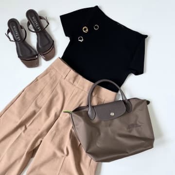 【GUの黒】が大人におすすめ！ 40・50代の即戦力♡「美人見えトップス」