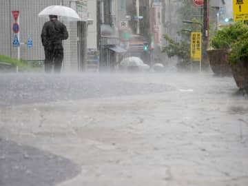 「助けないと」台風のなか80代母が徘徊!?娘が知らなかった「見知らぬ男の名前」と「辛すぎる真実」