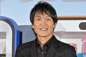 千原ジュニア、第3子誕生を報告　突然の発表にネット仰天「なんと！」「まさか3児のパパになるとは！」