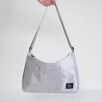 330円！【ダイソー】ハシゴしてでも欲しい！「優秀バッグ」