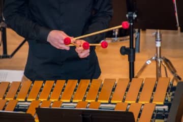 あの大人気絵本×音楽が融合するイベント「絵本シネマクラシック」あまが池プラザで開催♪