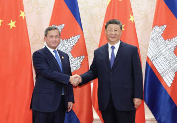 習近平主席、カンボジア首相と会見