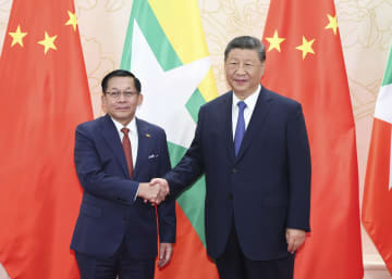 習近平主席、ミャンマー暫定大統領と会談
