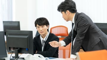 そこまで言わないとわからないのか…Z世代部下への指示「なるべく早めに提出して」→「きょうの18時までに提出して」死ぬほど丁寧に伝えなきゃいけない理由