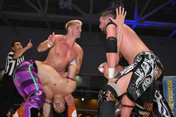 【DDT】TMDKがシャーデンフロイデにタッグ対決で勝利！11・3両国で現IWGP王者ザックとクリスが奇跡の一騎打ちへ！