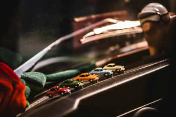 EVメーカー各社が割引幅を据え置き、政府の呼びかけも効果なし―中国