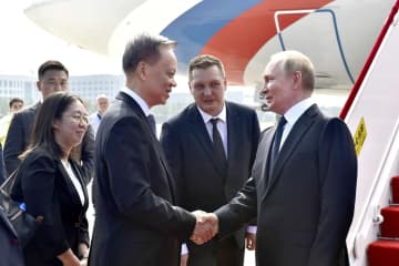 プーチン大統領、天津到着