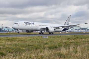 ルフトハンザ・ドイツ航空、新客室仕様のボーイング787-9型機を初受領
