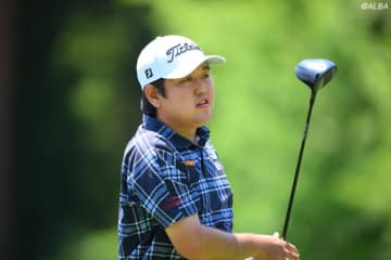 ＜速報＞国内男子ツアーは雷雲接近により競技が中断　米澤蓮、小斉平優和が首位