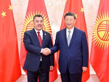 習近平主席、キルギス大統領と会見