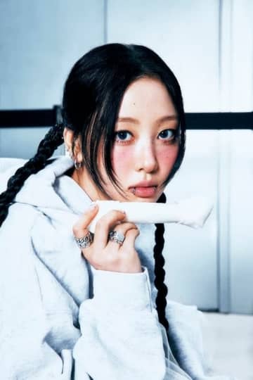今月の少女（LOONA） イヴ、3rd EP「Soft Error」の秘話を明かす“チュウが応援してくれてありがたかった”