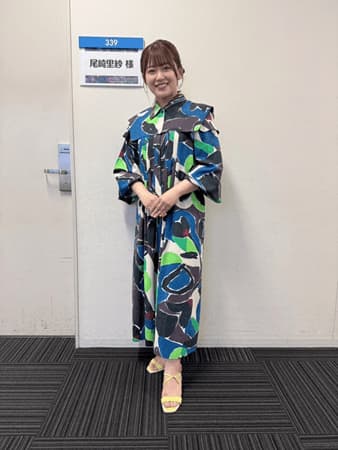 尾崎里紗アナ、まるで“浴衣”に見えるワンピース姿披露