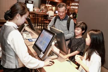 中国の映画興行収入、400億元超す