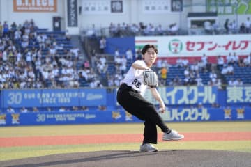 鈴木福が「パワプロ」実写ドラマに主演　背番号29で始球式に登板「ドラマの成功を祈って投げた」