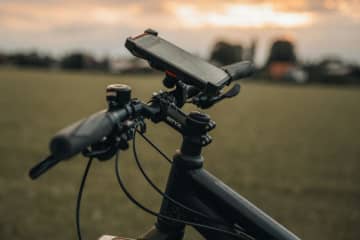 【8/29〜9/4】耐久性バッチリでツーリング中も安心。OLAVENTバイク用スマホホルダーがお買い得