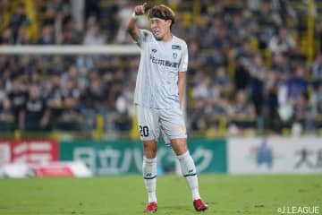 日本代表合流直前で得た「課題」を胸に…“成り上がりDF”安藤智哉に求められる国際基準への果敢なチャレンジ