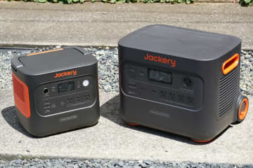 【いつモノコト】軽さに感動　大容量ポタ電「Jackery 2000 New」を買ってみた