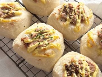 作業15分でパン屋さん級の仕上がり！栄養たっぷり「ツナマヨパン」の作り方