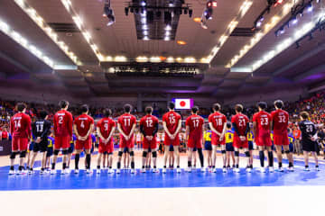 男子の世界バレー壮行試合ブルガリア戦の地上波生中継はなし… 女子の準々決勝と試合日程が被る