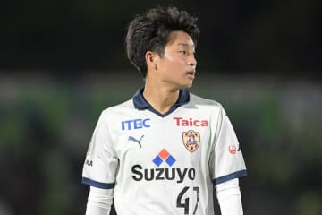 高校進学時”10クラブ以上から勧誘された逸材”がU－22日本代表に追加招集。司令塔タイプのボランチで2023年開催のU－17W杯にも出場
