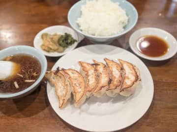 神保町の老舗「三幸園」で絶品餃子定食！お値段850円で感動の満足感