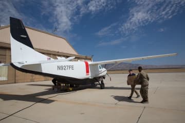 離陸から着陸まで無人。米空軍が「自律飛行貨物機」導入へ