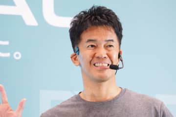 ワークマン、新アンバサダー就任の武井壮が「着心地に驚いた」。モンゴル旅行で疲労回復ウェア「MEDIHEAL」着用