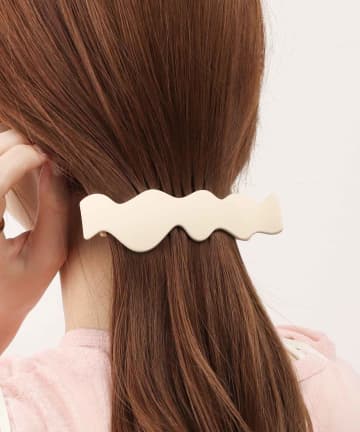 即ゲットしたい♡【3COINS】の挟むだけ「バナナアアクセ」